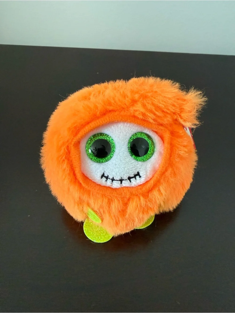 Ty Griffin Orange Fuzzy Monster with Green Sparkle Eyes beanie balls collection